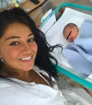 Elena Ionescu radiază de fericire lângă fiul ei! Imagine emoţionantă din maternitate
