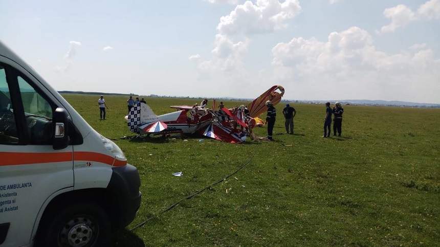 Detalii noi despre starea pilotului rănit grav în accidentul aviatic de la Frătăuţii Vechi. Medicii sunt rezervaţi
