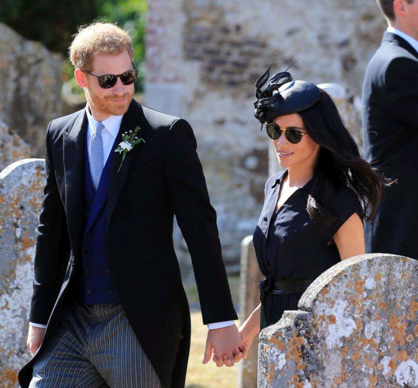 FOTO / Absolut fabulos! Meghan Markle a întors toate privirile la nunta celui mai bun prieten al Prinţului Harry