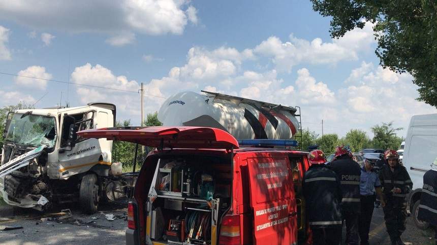 Accident deosebit de grav în Măgurele, între o autoutilitară şi un TIR. Circulaţia este blocată