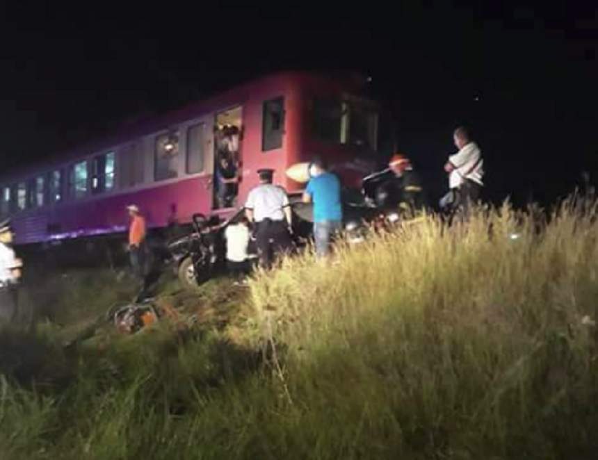 O întreagă familie a fost spulberată de tren, în Iaşi. Imagini cumplite de la locul accidentului