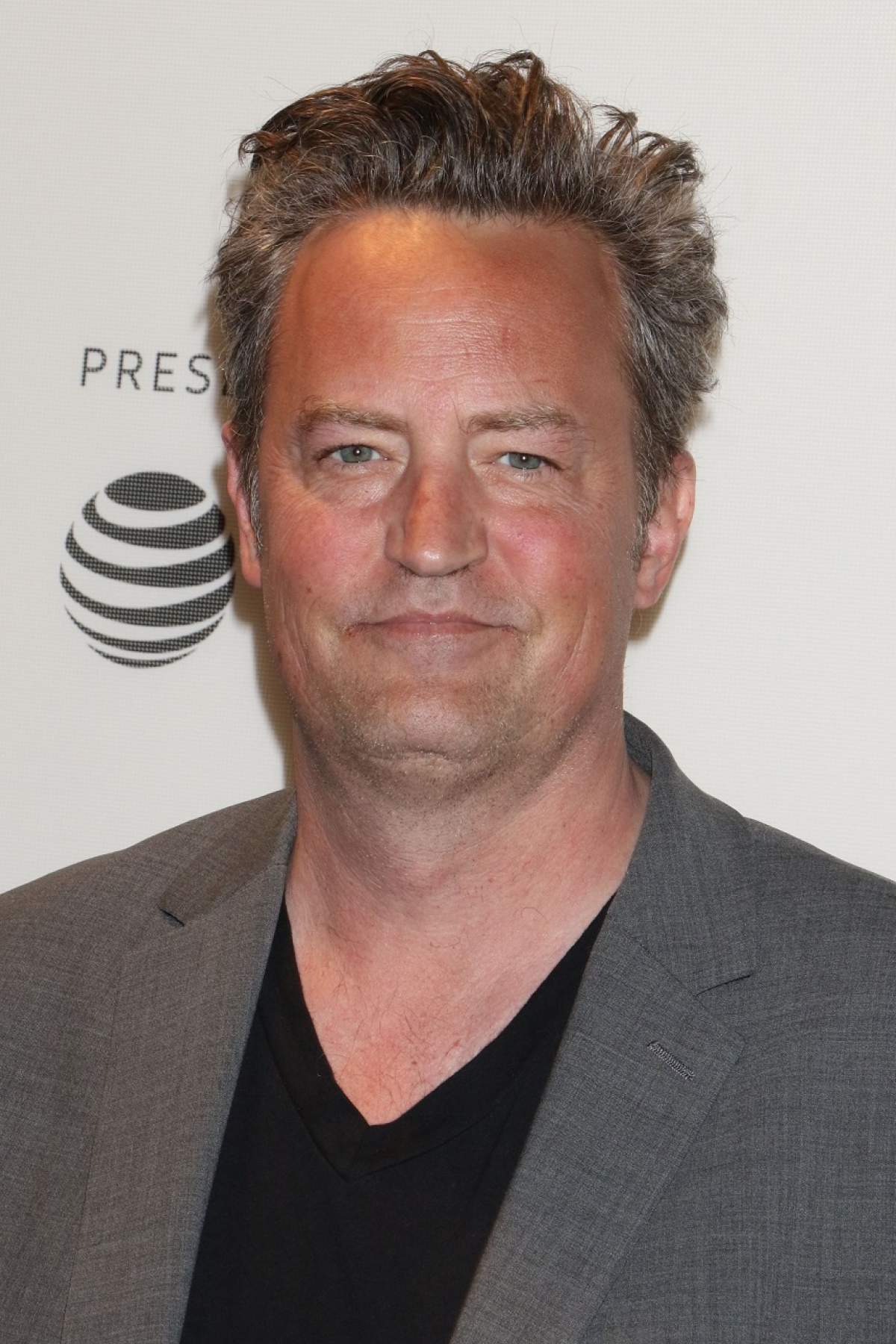 Matthew Perry, unul dintre cei mai iubiți actori din serialul “Friends”, internat de urgenţă. De ce afecţiune teribilă suferă