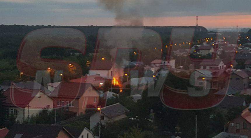 VIDEO  FOTO / Incendiu teribil în această dimineaţă, în Voluntari. Pompierii au intervenit de urgenţă