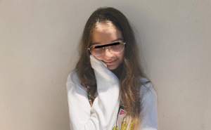 FOTO / Primele imagini cu Irina Columbeanu după operaţie! Poartă ochelari de vedere