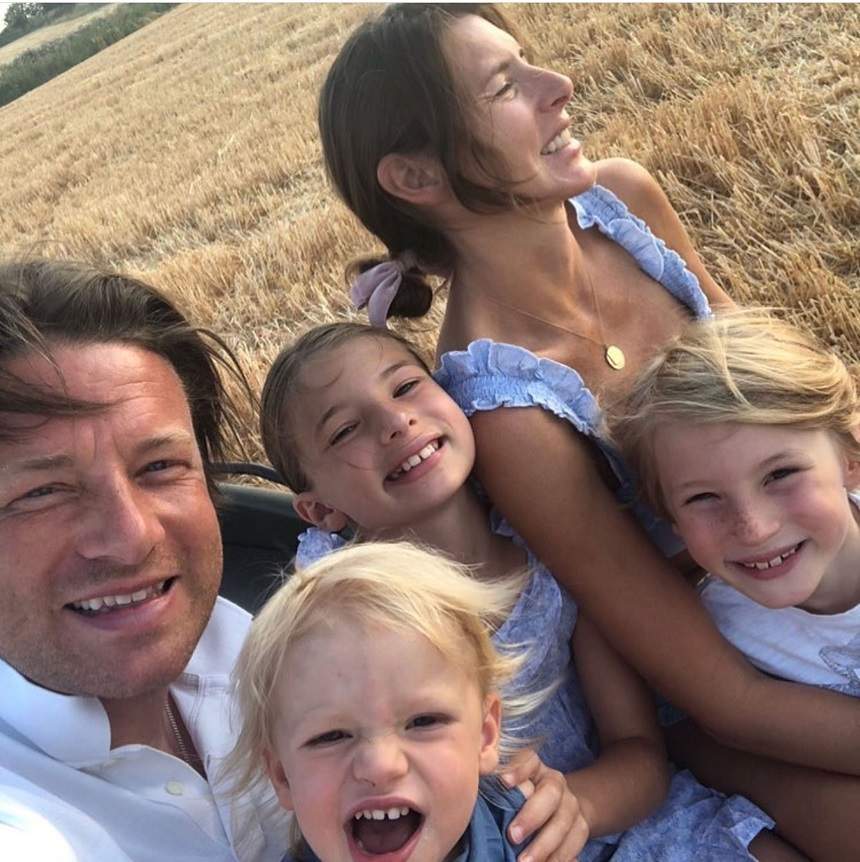 Jamie Oliver a imobilizat un hoț, în timp ce încerca să-i spargă casa! Reacţia incredibilă a bucătarului