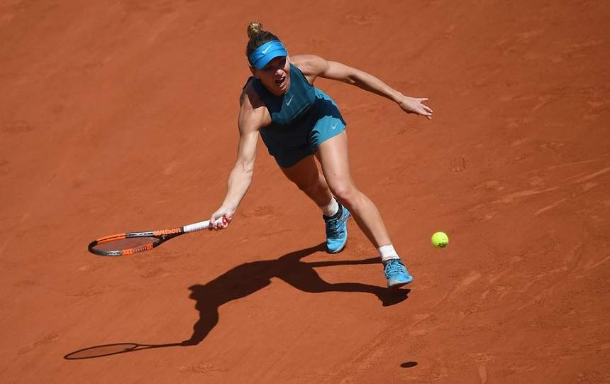 Galerie foto /  Fustiţele au băgat-o pe Simona Halep într-un scandal sexist. "Cum aşa? Este lipsă de respect"