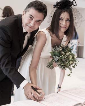 FOTO / Andreea Berecleanu sărbătoreşte 2 ani de la nuntă. Cum şi-a impresionat soţul dis de dimineaţă