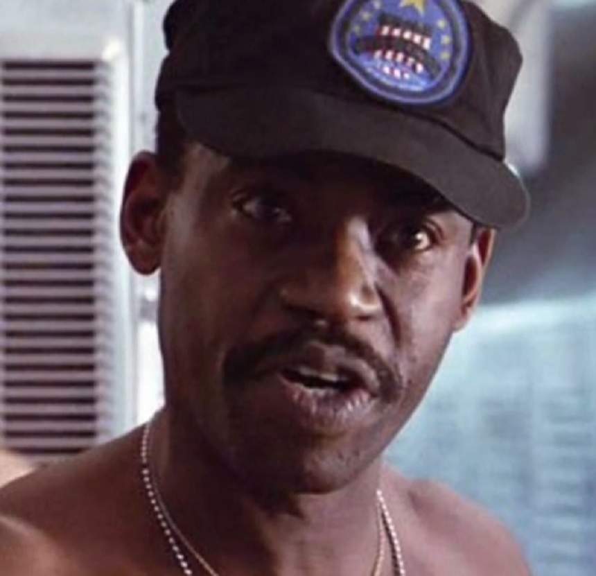 Al Matthews a murit. Un vecin l-a găsit mort pe pat