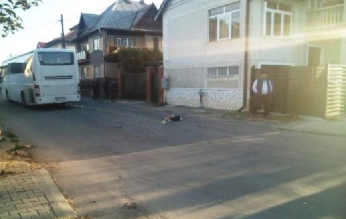 FOTO / Tragedie în Maramureş. Adolescent de 16 ani, călcat de auotubuzul din care tocmai coborâse