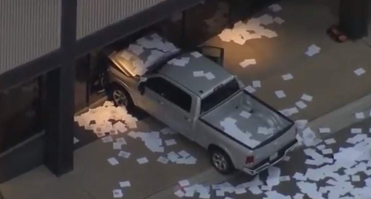 FOTO & VIDEO / Incident la Fox News! O camionetă a intrat intenționat în clădirea studioului local