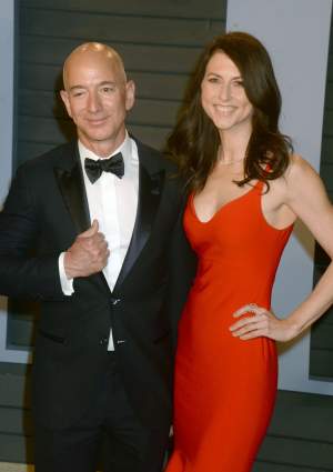 FOTO / Unul dintre cele mai costisitoare divorţuri. Jeff Bezos pune la bătaie 137 de miliarde de dolari