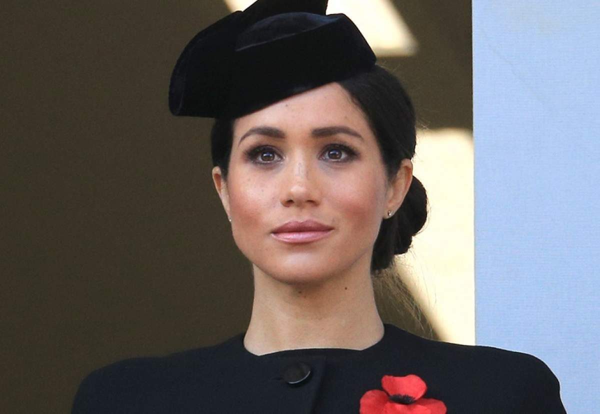 De ce poartă Meghan Markle culori închise. Ducesa de Sussex este opusul lui Kate Middleton