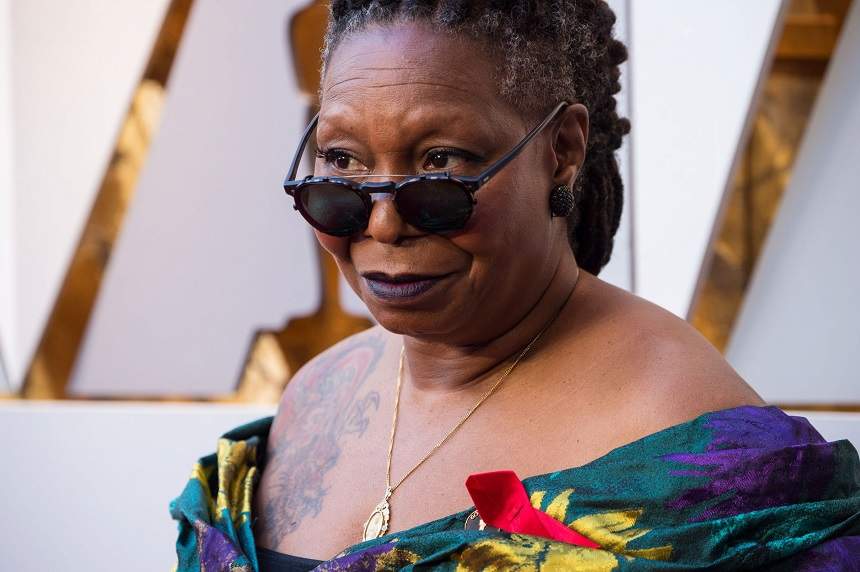 Câinele lui Whoopi Goldberg se însoară. Cum arată invitațiile la nuntă