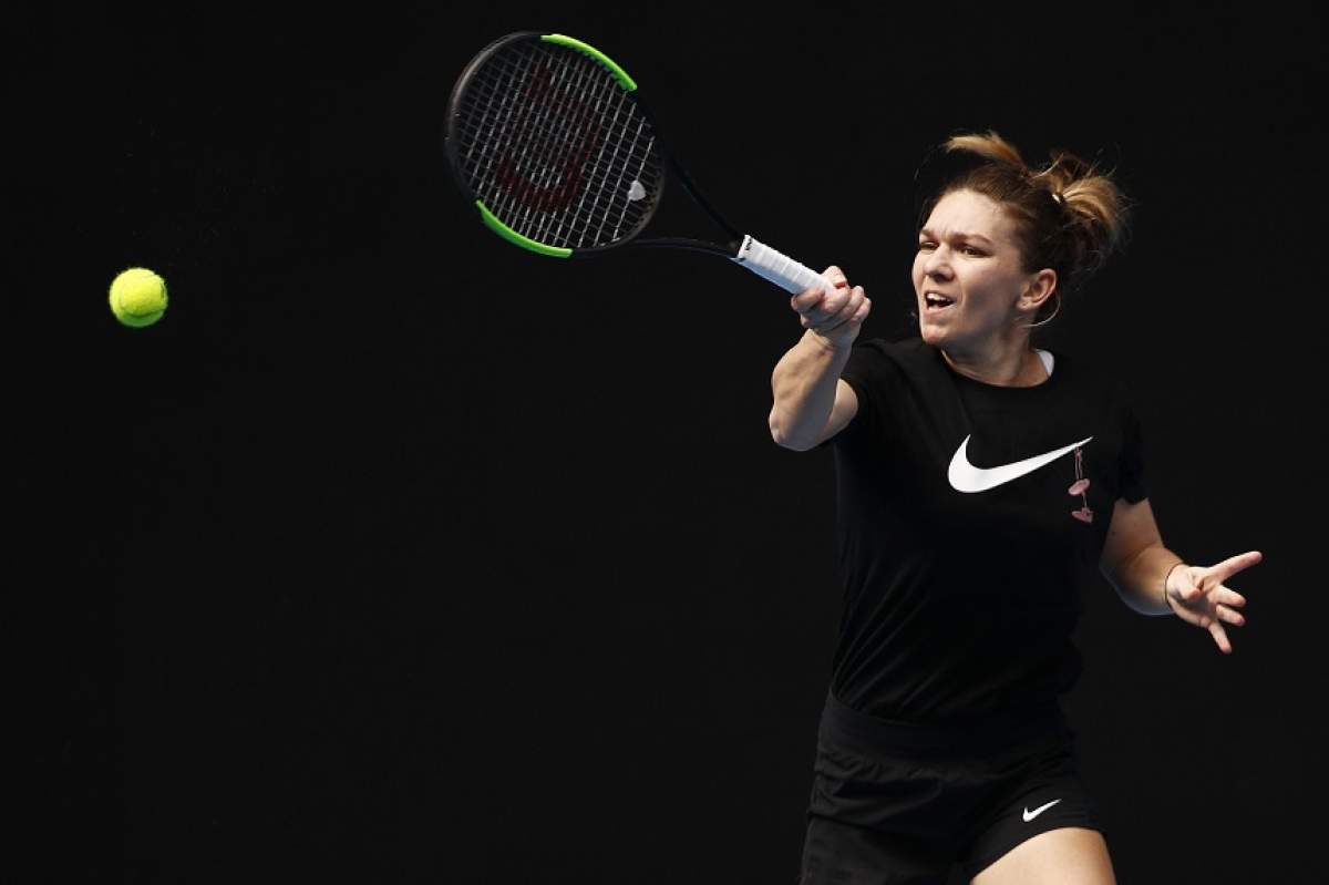 Simona Halep s-a calificat în turul II la Australian Open! Victorie în trei seturi pentru liderul WTA