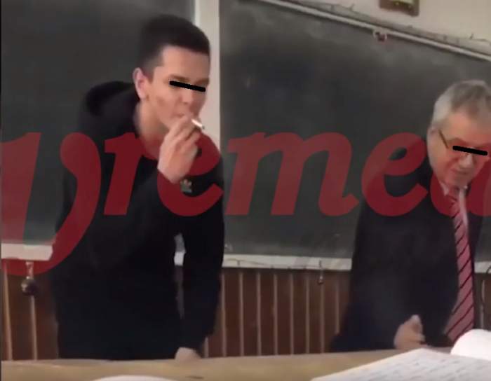 VIDEO / Se fumează "în scop didactic" la un liceu din Vaslui! Explicaţia halucinantă a unui profesor