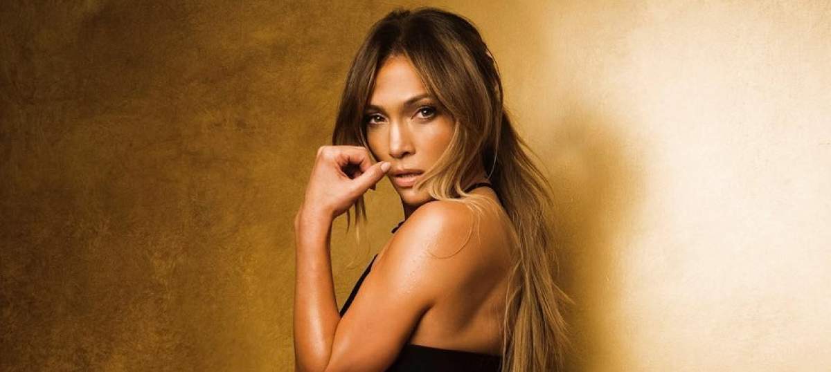 FOTO / Jennifer Lopez și-a luat inima în dinți! Cum arată fără strop de machiaj, la aproape 50 de ani