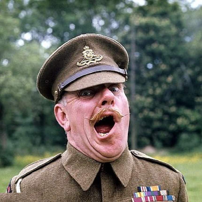 FOTO / Doliu în lumea cinematografică. Windsor Davies a murit la vârsta de 88 de ani