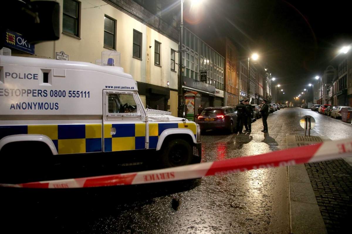 FOTO / Clipe de panică în Irlanda! O bombă a explodat în faţa tribunalului din Londonderry