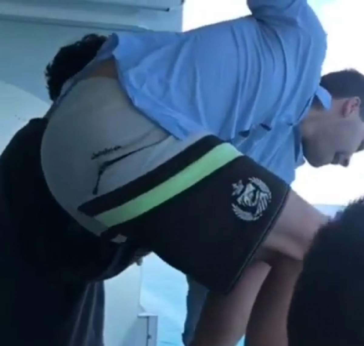 VIDEO / A primit interdicţie pe viaţă pe vasele de croazieră! Gest şocant făcut de un tânăr de 27 de ani