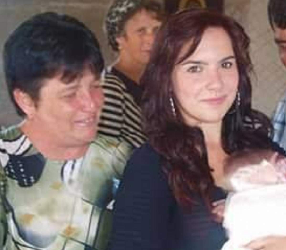 Mama Ioanei Condea, înjurată de o polițistă, imediat după ce fata ei a murit: "O javră de femeie"