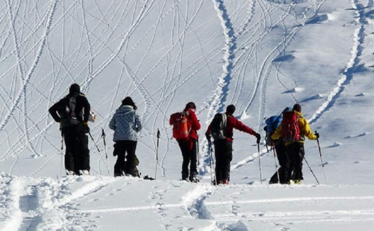 Atenție, turiști! Mai multe pârtii au fost închise, din cauza riscului de avalanșă