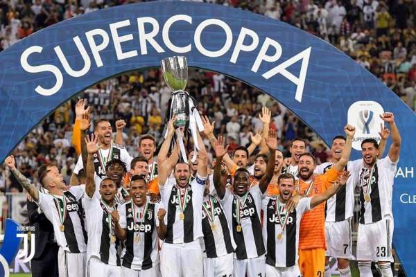 Directorul lui Juventus a uitat lista cu transferuri într-un restaurant! Torinezii plănuiesc patru achiziţii în valoare de 130 de milioane de euro