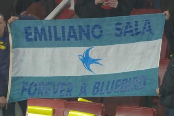 FOTO & VIDEO / Emiliano Sala a fost trecut pe foaia de joc, la meciul Arsenal – Cardiff! Imagini impresionante din Anglia!