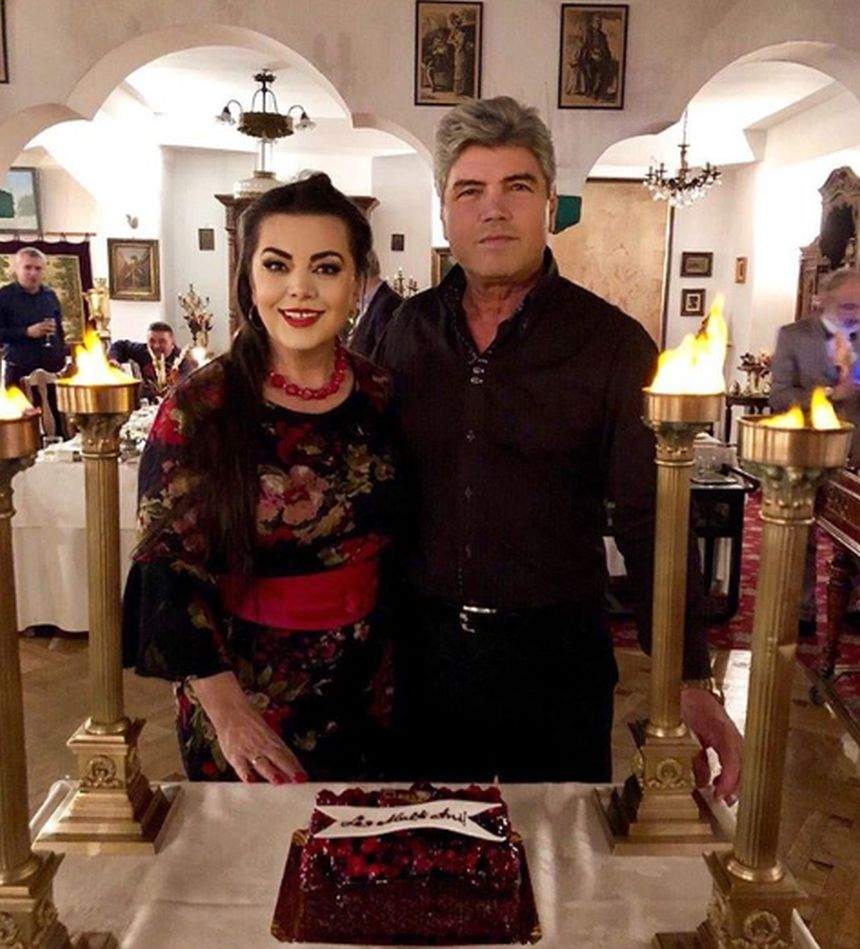 Elena Gheorghe şi Ana Pîrvulescu îşi sărbătoresc tatăl. Petrecere mare pentru cel mai important bărbat din viaţa lor
