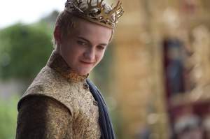 Îl mai ții minte pe Joffrey, "nesuferitul" din Game of Thrones? Cum arată actorul în prezent, la 5 ani de la filmări