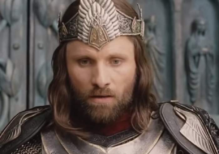 FOTO / Îl mai știi pe curajosul rege Aragorn, din „Stăpânul Inelelor”? Uite cum arată acum, la 60 de ani