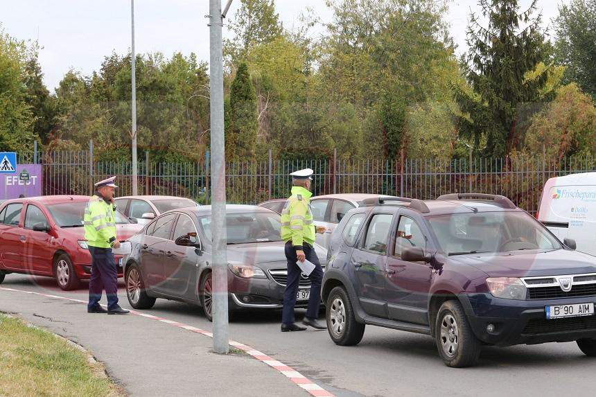 Campanie de conștientizare, organizată de Poliția Română. Gestul oamenilor legii înainte de schimbările din Codul Rutier. VIDEO