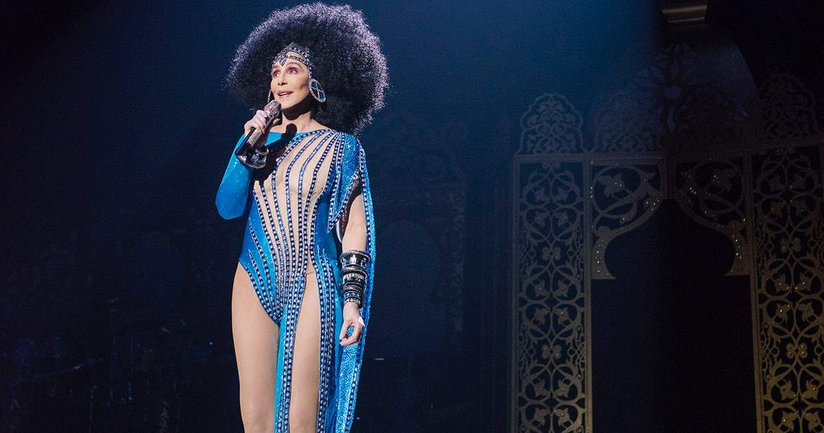 Cher, în lenjerie intimă la 73 de ani! Cântăreaţa ne dezvăluie secretele "frumuseţii fără bătrâneţe" GALERIE FOTO