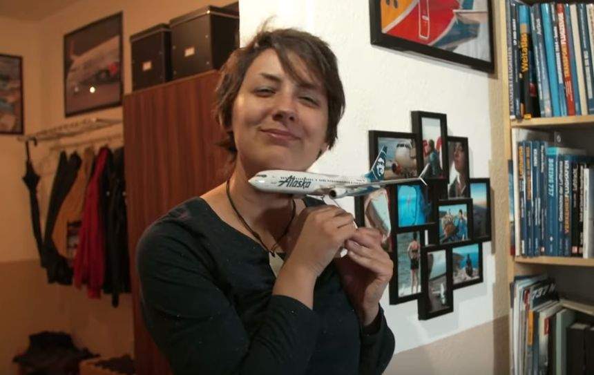 O tânără de 30 de ani trăiește o poveste de dragoste cu un... avion. ''E foarte atractiv și sexy pentru mine''