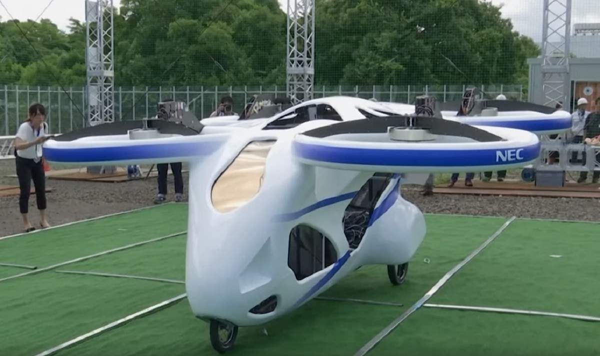 Viitorul este aproape! Vom avea primele mașini zburătoare în doar câțiva ani