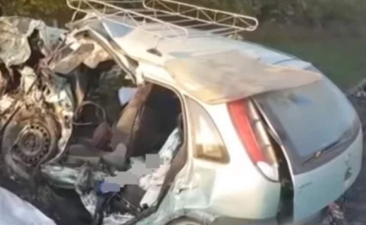 Tineri morţi într-un accident groaznic în Harghita! S-au oprit cu maşina într-o casă