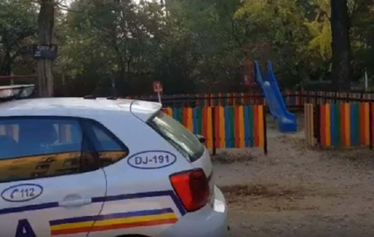 Descoperire macabră într-un loc de joacă pentru copii din Craiova. Un tânăr a fost găsit spânzurat!