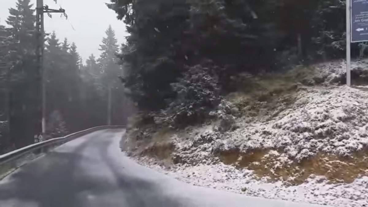 Au venit primele ninsori din România! Unde s-a depus deja un strat de zăpadă. VIDEO