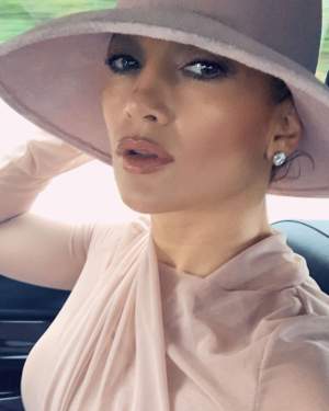 Jennifer Lopez, iubita lui Maluma? Cum este posibilă relaţia dintre cei doi