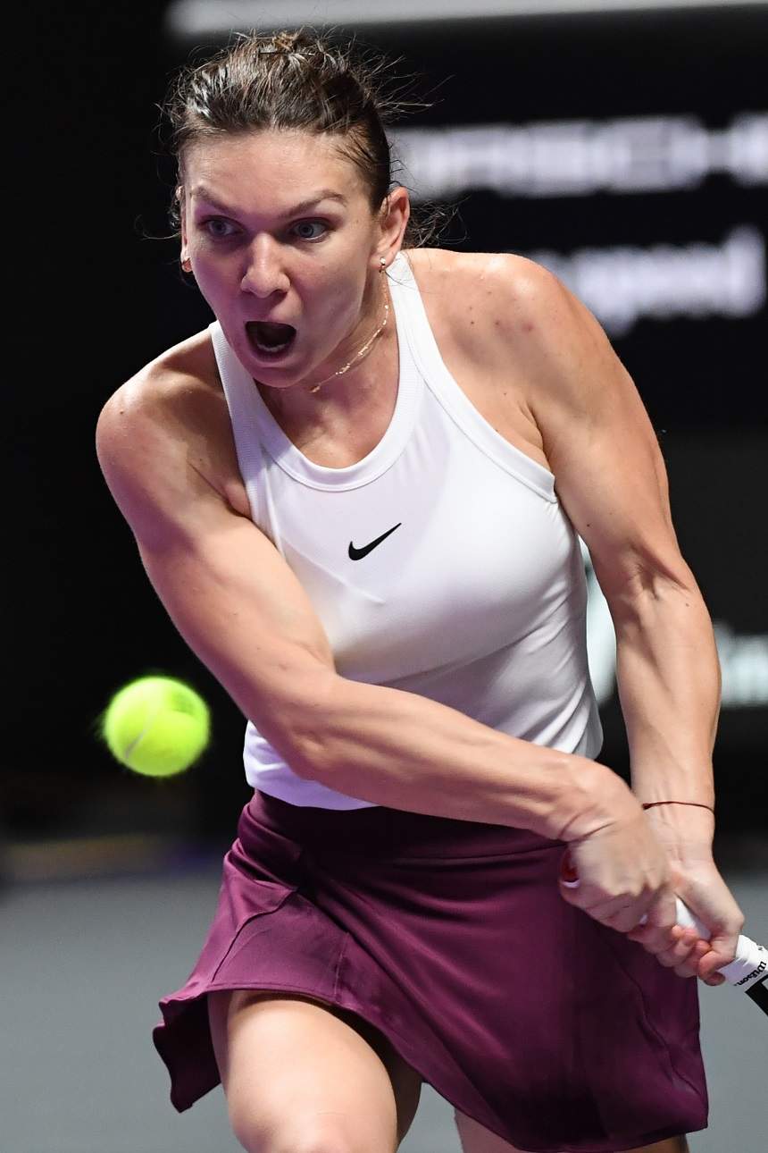 Simona Halep, prima reacţie după ce a fost eliminată de la Turneul Campioanelor: "E o înfrângere dureroasă"