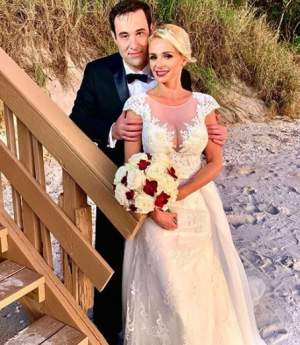Catrinel Sandu, declarație de dragoste pentru soțul său, după nunta de vis de pe plajă. "Cea mai specială zi din viața mea"