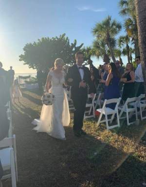 Catrinel Sandu, declarație de dragoste pentru soțul său, după nunta de vis de pe plajă. "Cea mai specială zi din viața mea"