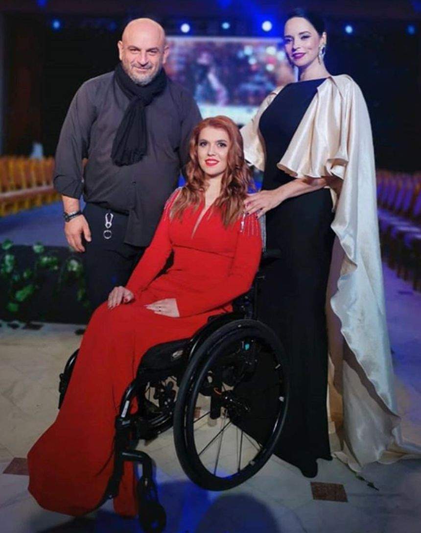 Divorţ bombă în showbiz! Una dintre cele mai discrete vedete de la noi s-a despărţit de tatăl copiilor ei