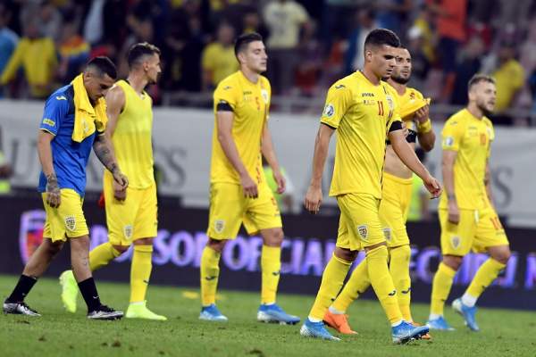 Trei antrenori sunt în luptă pentru postul de selecţioner al României! Cu cine negociază conducerea FRF