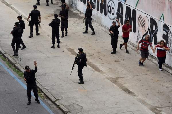 FOTO & VIDEO / Incidente violente în Brazilia, după ce Flamengo a câştigat Copa Libertadores! Poliţia a intervenit în forţă