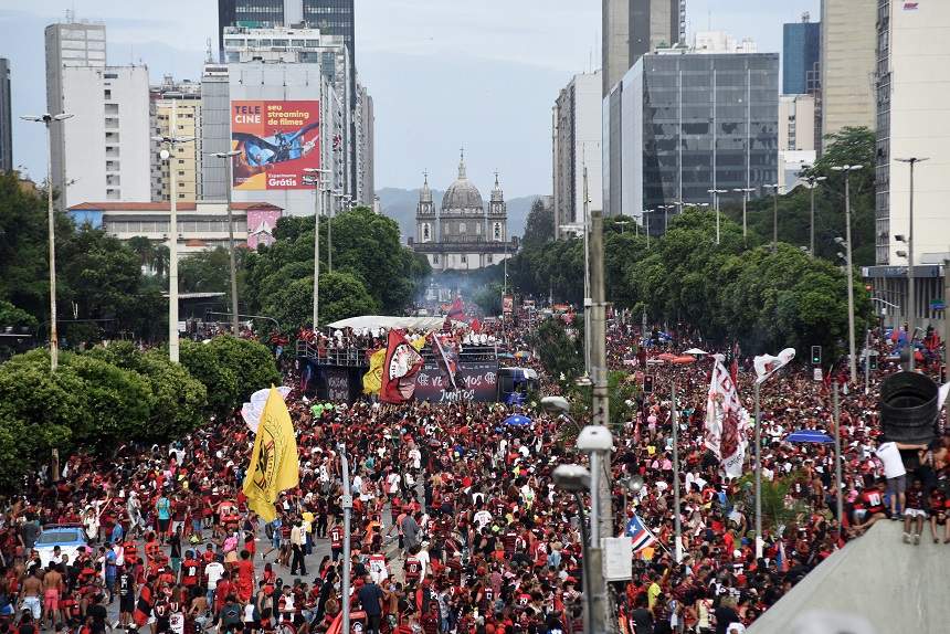 FOTO & VIDEO / Incidente violente în Brazilia, după ce Flamengo a câştigat Copa Libertadores! Poliţia a intervenit în forţă