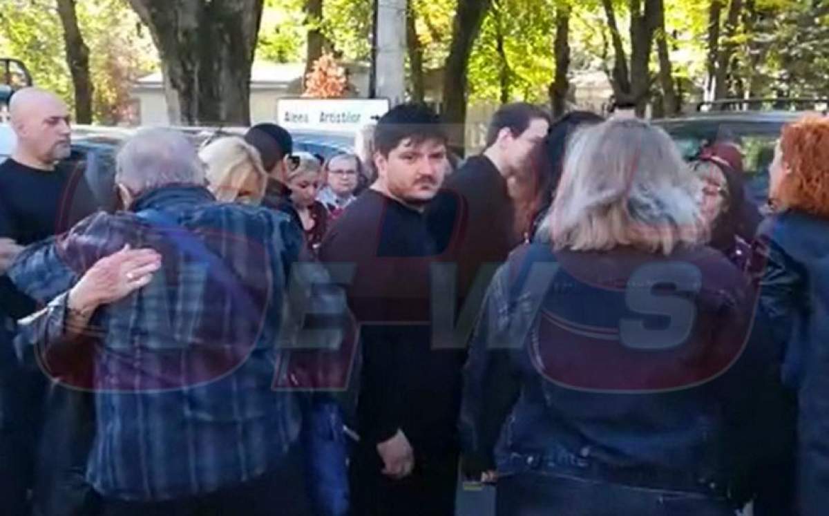 Edy, fiul cel mare al lui Leo Iorga, sfâșiat de durere! Se pregătesc pentru înmormântarea marelui artist / VIDEO PAPARAZZI