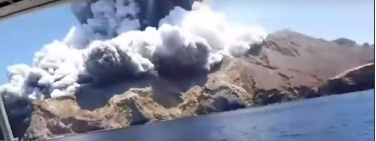 Un vulcan a erupt în Noua Zeelandă! "Nu mai e niciun semn de viaţă pe insulă"