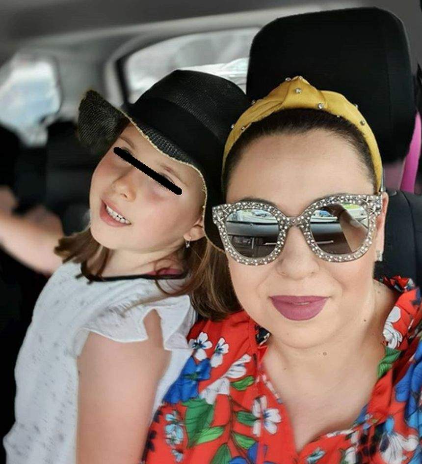 Oana Roman s-a ţinut de cuvânt. Prima imagine cu Marius Elisei şi fiica sa, după separarea de vedetă
