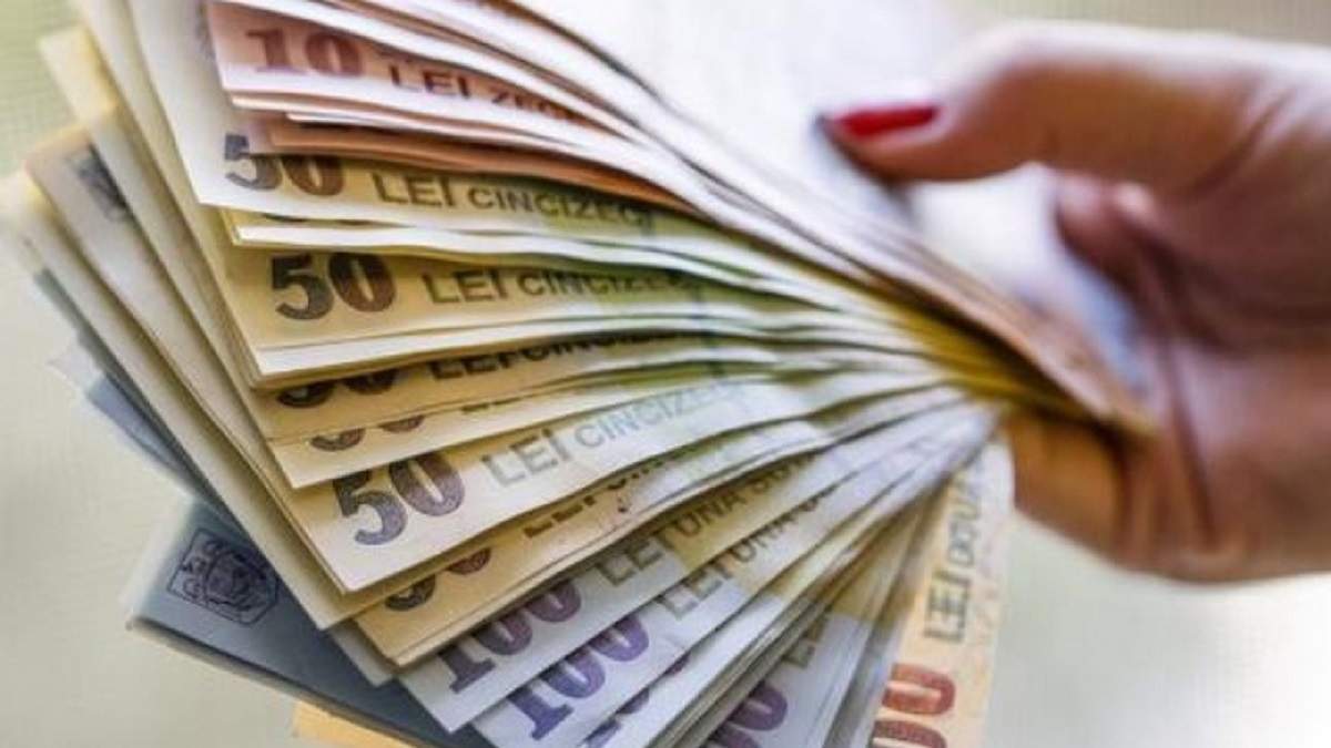 Dublarea alocaţiilor copiilor a fost aprobată de Camera Deputaţilor. Ce se întâmplă cu pensiile speciale şi reducerea TVA