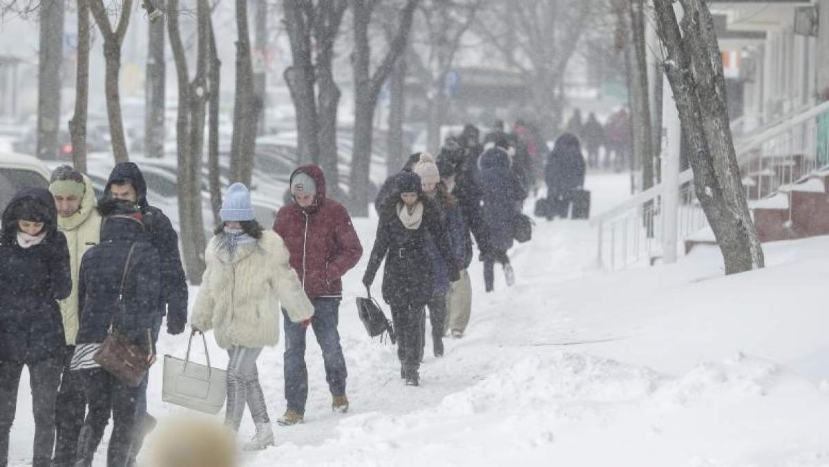 Iarna grea se năpusteşte peste România. Ninsori abundente în mai multe zone